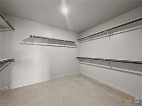 Building Photo - 822 Freedom Cir