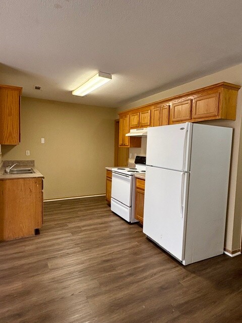 Building Photo - 786 Lariat St