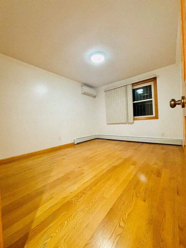 Building Photo - 23-16-23125 125th St