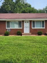 Building Photo - 710 N Swords Ave