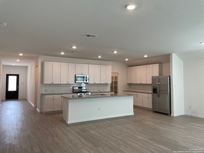Building Photo - 435 Butterfly Bush Ct