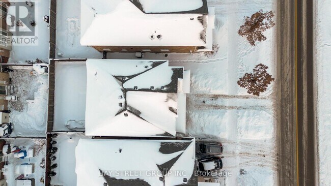 Photo du bâtiment - 3196 Tim Dobbie Dr