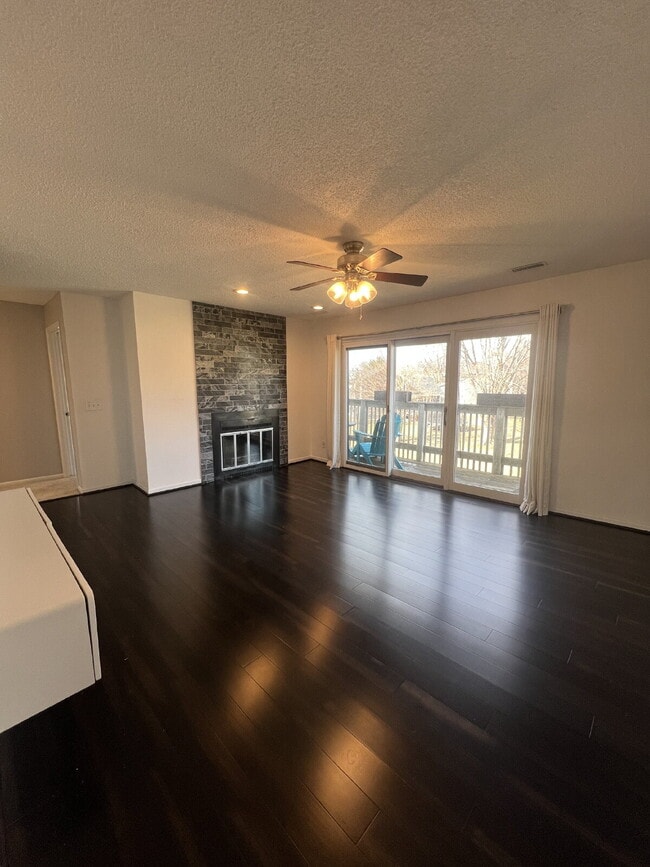 Building Photo - 9309 Sandler Dr