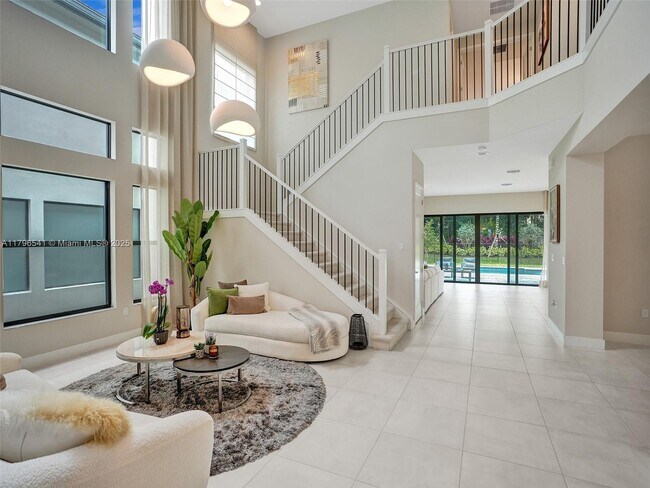 Foto del edificio - 8642 Swinley Frst Wy