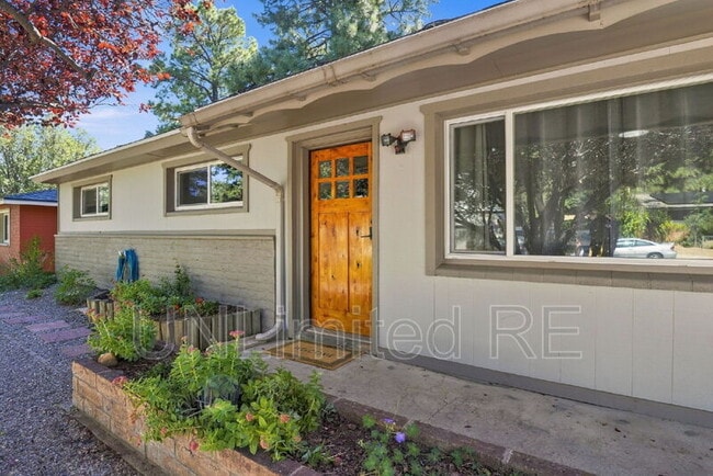 Building Photo - 3513 N Grandview Dr