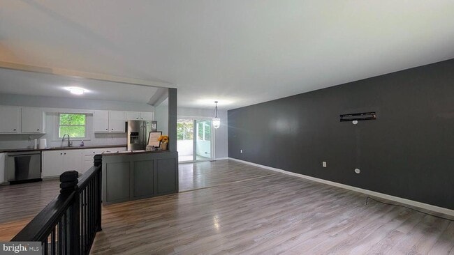 Foto del edificio - 922 Petinot Pl