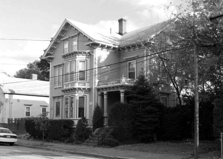 Building Photo - 252 Rhodes St