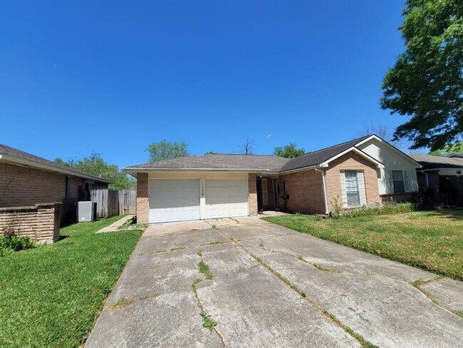 Building Photo - 11442 Cliffgate Dr
