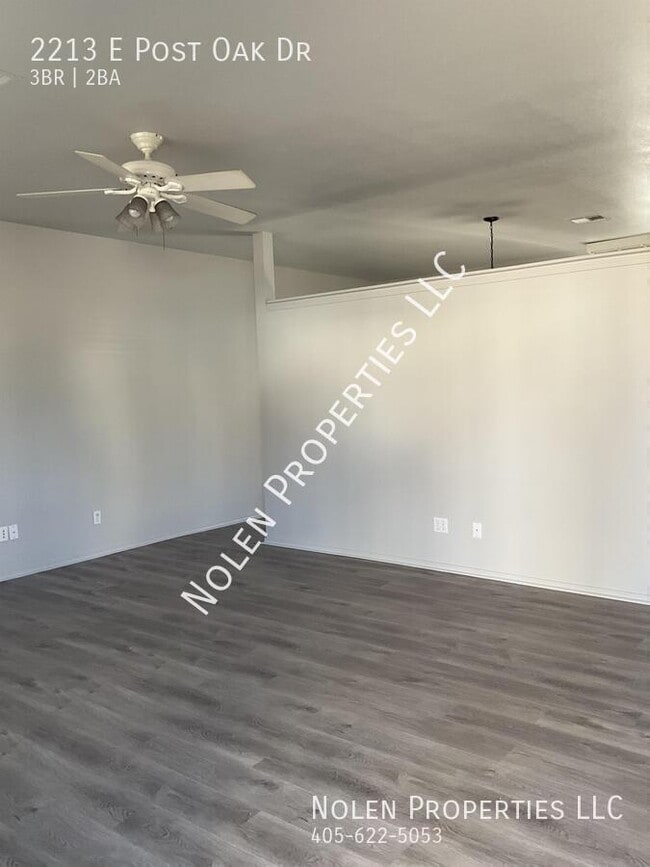 Photo - 2213 E Post Oak Dr- House