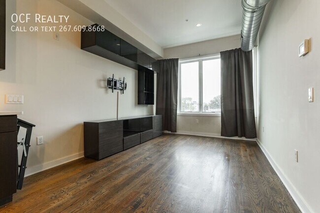 Foto del edificio - 1247 E Columbia Ave