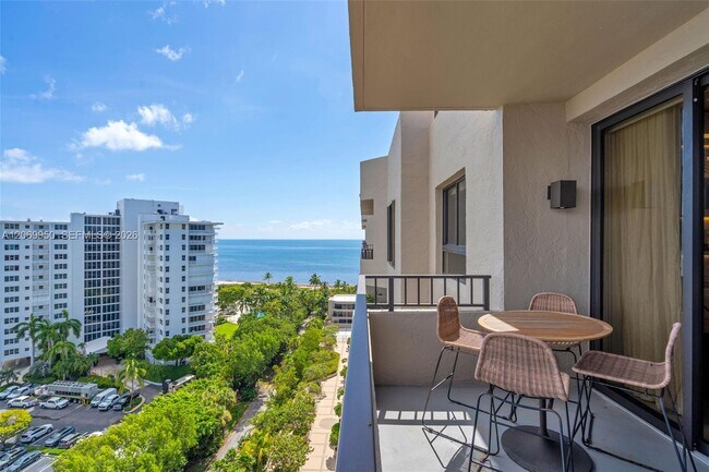 Building Photo - 251 Crandon Blvd