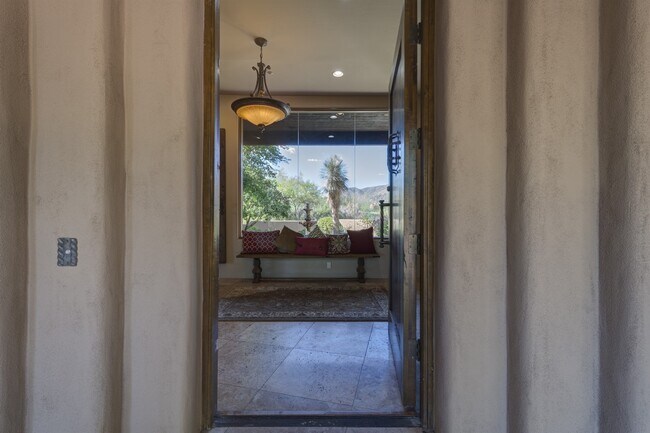 Building Photo - 11118 E Tamarisk Way