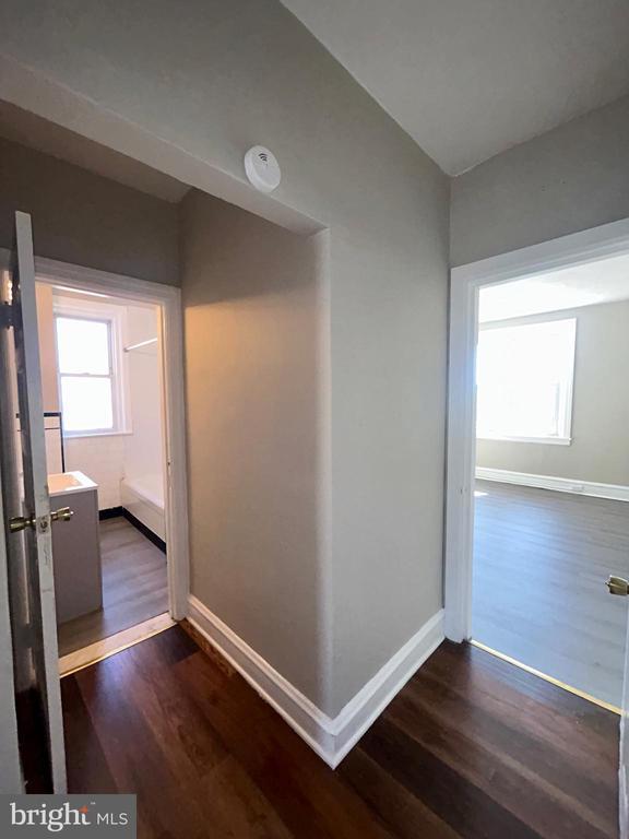 Foto del edificio - 5244 Glenloch St