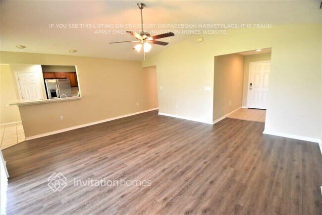 Foto del edificio - 1396 Merrimack Pl