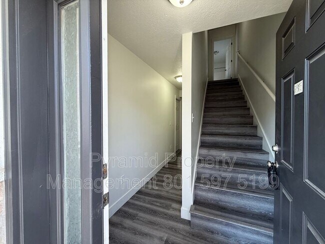 Building Photo - 3178 S 945 E