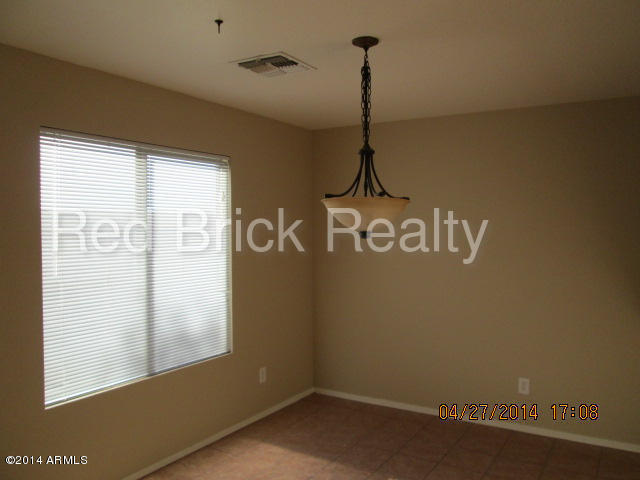 Building Photo - 24784 N Good Pasture Ln