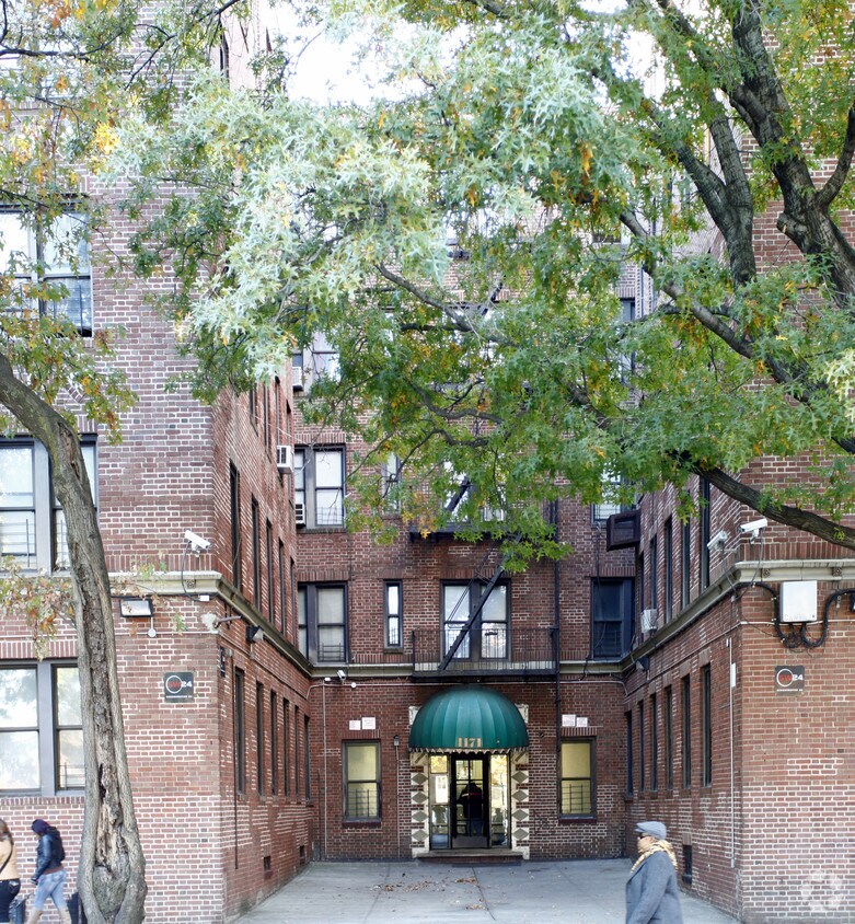 1,171 Morrison, ¡alejado - 1171 Morrison Ave