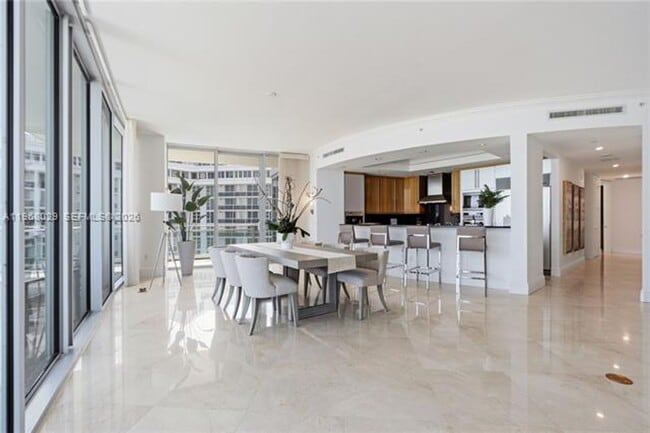Building Photo - 10295 Collins Ave