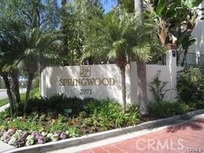 Building Photo - 2971 Plaza del Amo