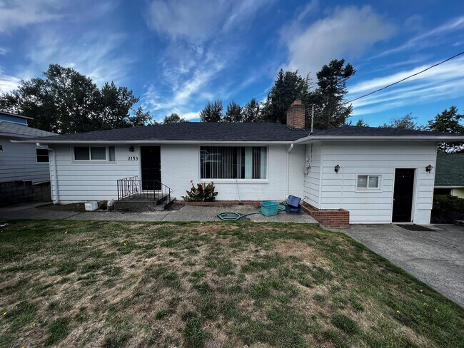 Building Photo - 1153 Nevada St