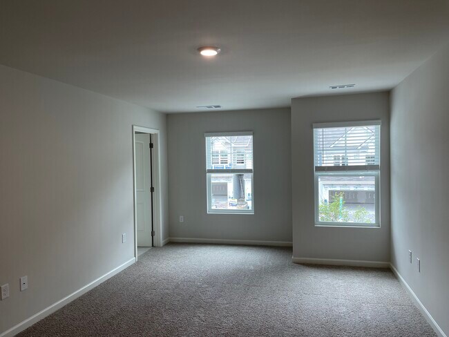 Foto del edificio - 3101 Greyton Dr