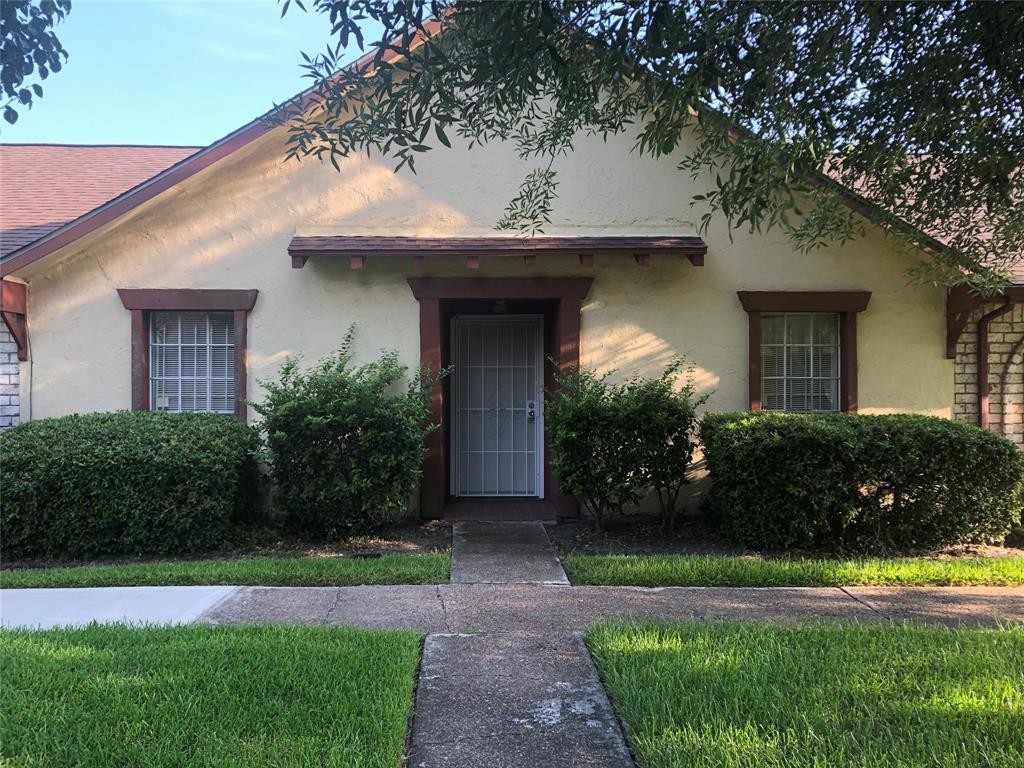 Primary Photo - 7144 Jetty Ln