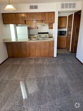 Building Photo - 4201 SE Camelot Dr