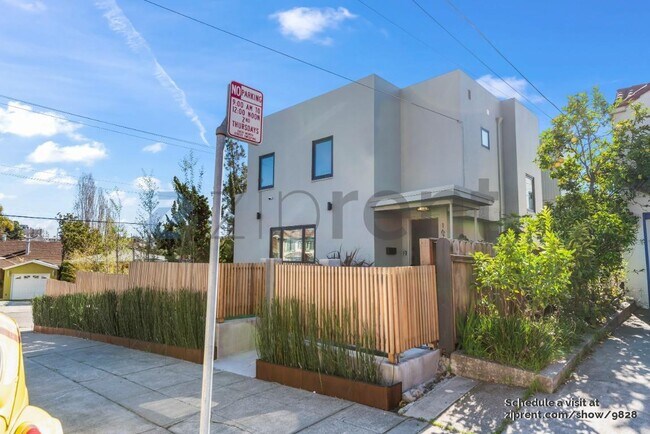 Building Photo - 167 Frisbie St