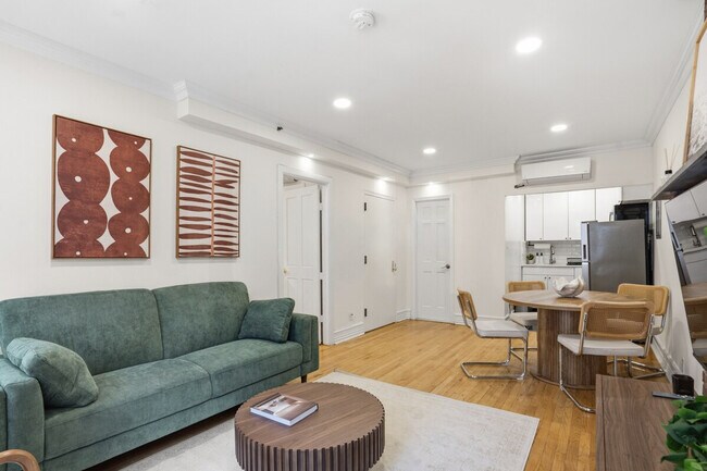 Foto del edificio - 153 E 103rd St