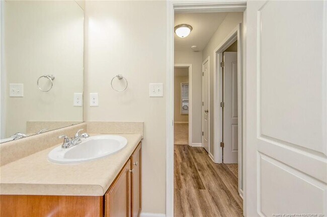 Foto del edificio - 115 New Castle Ln