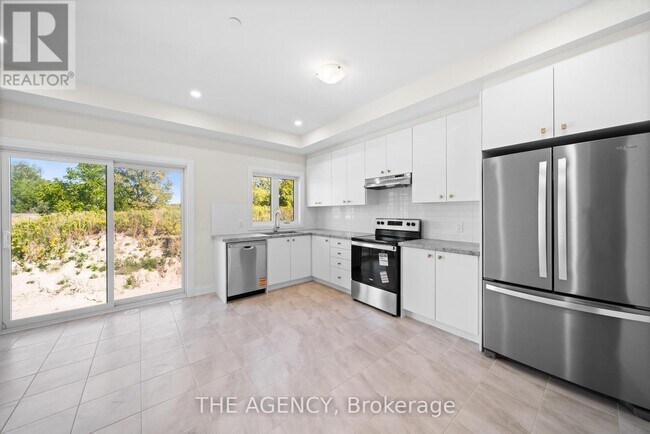 Building Photo - 22 Marret Ln