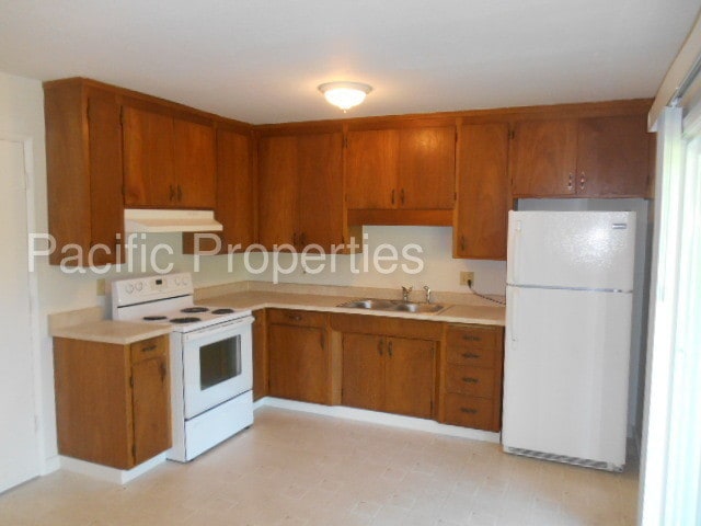Building Photo - 69 Holly Heights