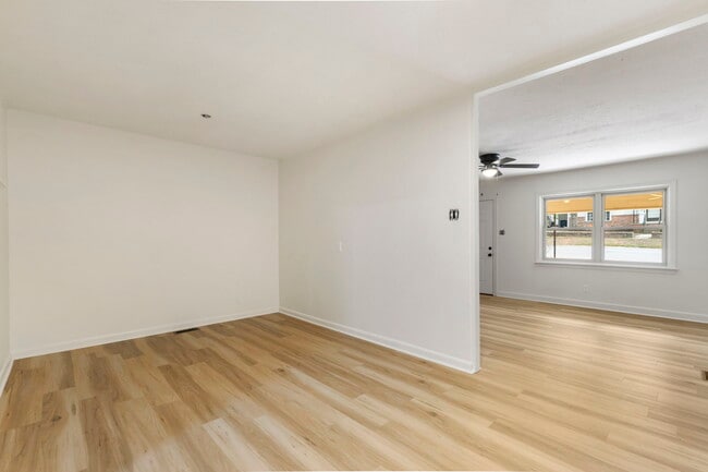 Building Photo - 4423 West Dr