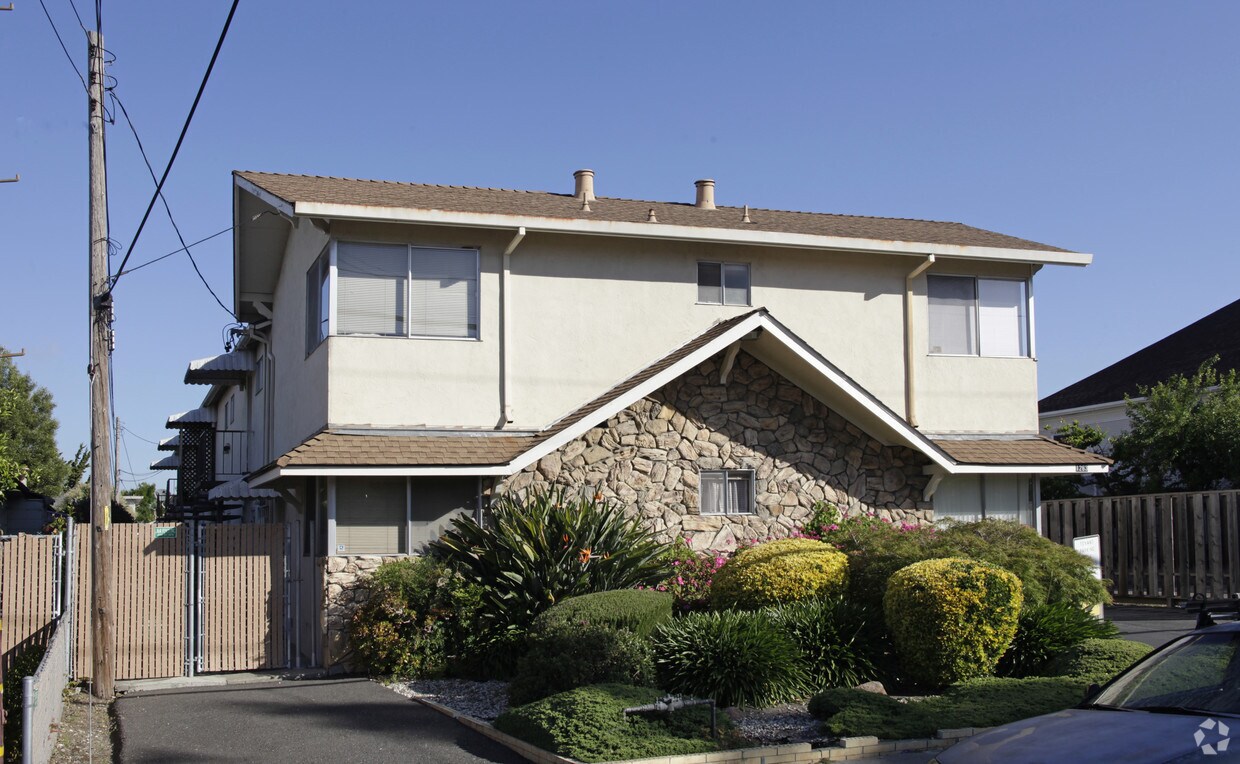 Building Photo - 1263 143rd Ave