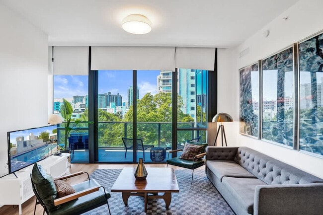 Building Photo - 1220 17th St