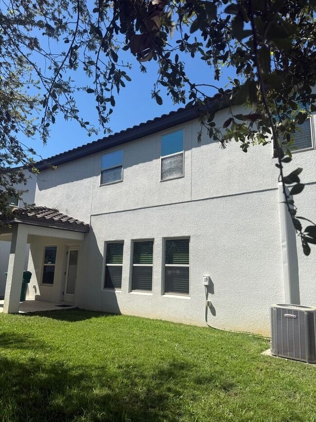 Foto del edificio - 2 Story Home in JOHNS LAKE POINTE, WINTER GARDEN