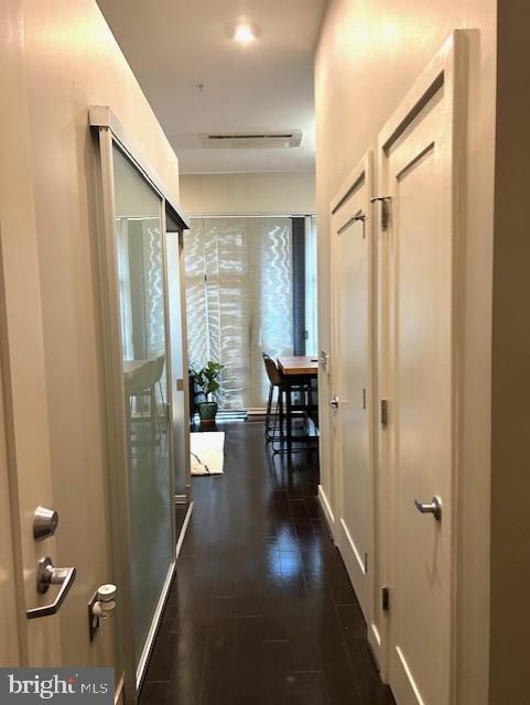 Foto del edificio - 1320 Fenwick Ln