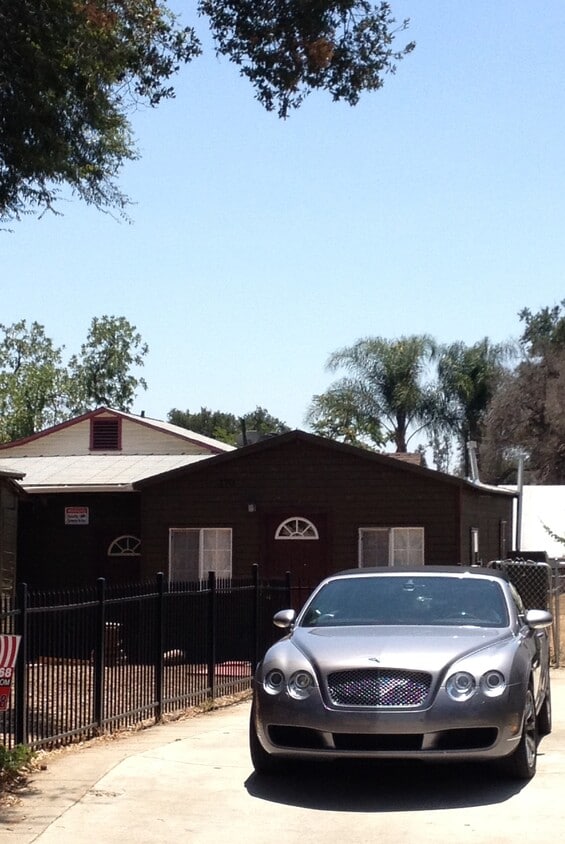 Foto principal - 170 E Claremont St