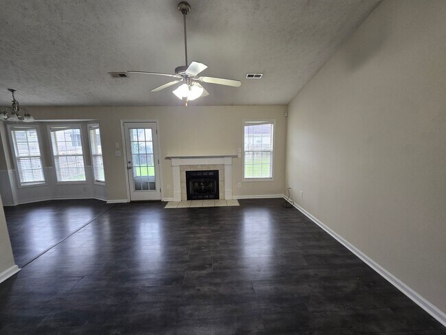 Building Photo - 1407 Oldstead- Acorn Ridge ~ 2 WEEKS FREE!