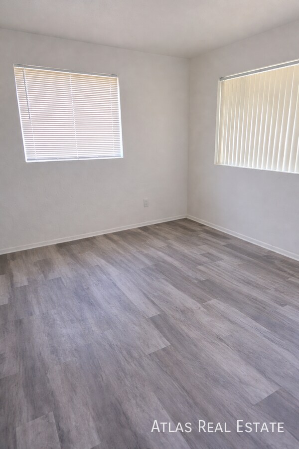 Foto del edificio - 2512 W Ocotillo Rd