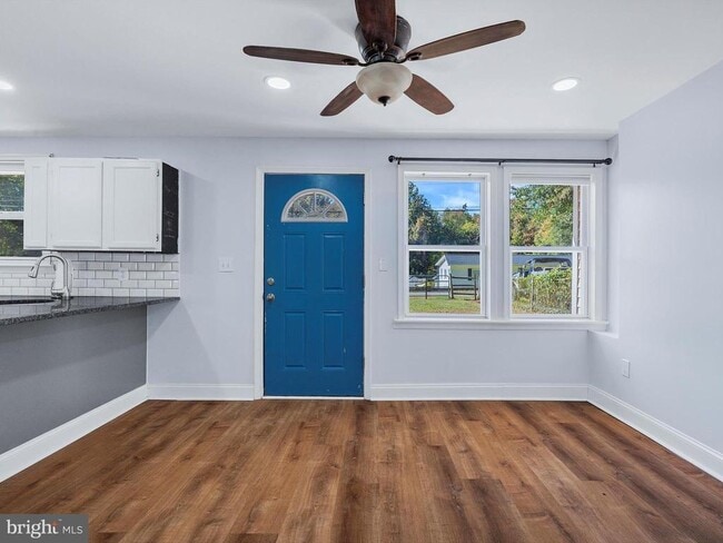 Building Photo - 7707 Warsaw Ave