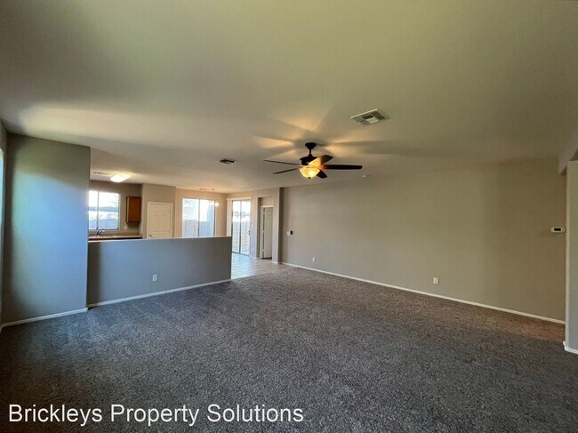 Foto del edificio - 3 br, 2 bath House - 10419 N 52nd Dr.