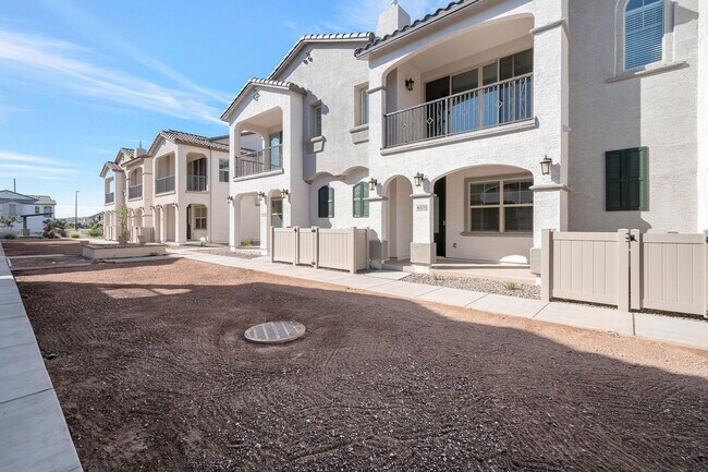 Foto del edificio - Like Brand New Luxurious Modern 3 Bedroom ...