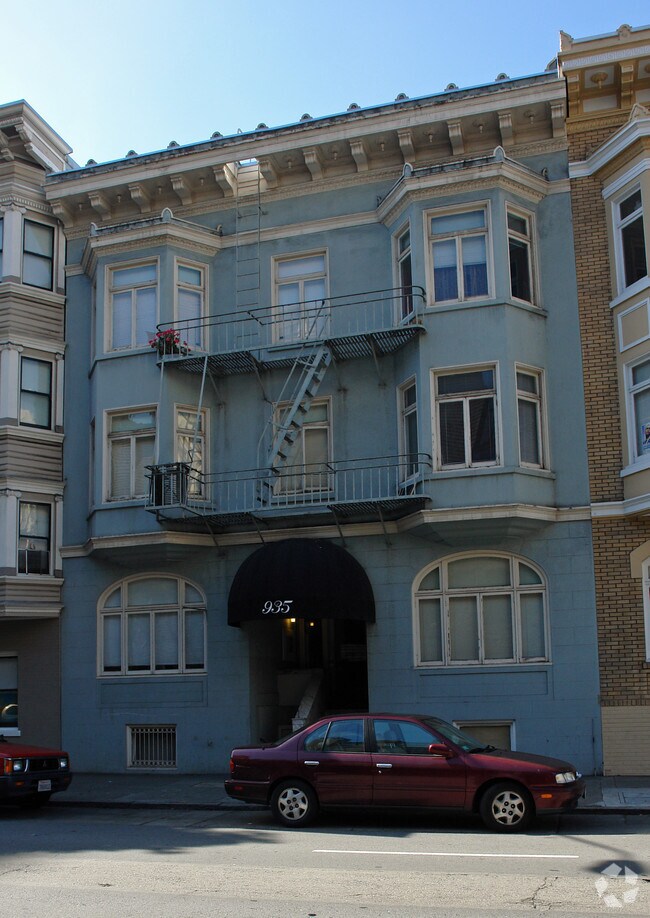 Building Photo - 935 Pine St