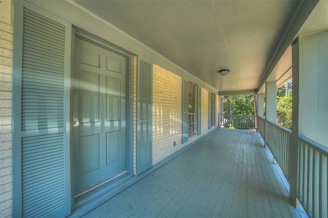 Building Photo - 640 Bayou Teche Ct