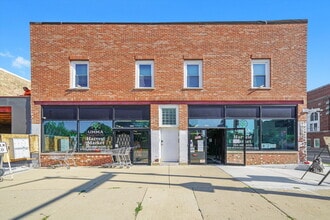 Building Photo - 502 10th St