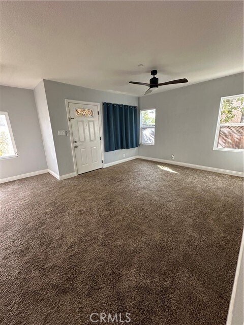 Foto del edificio - 2703 Gates Ave