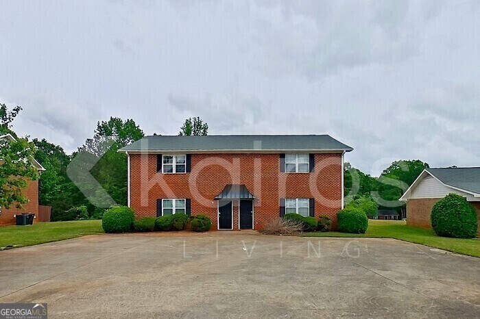Foto principal - 205 Fawn Dr