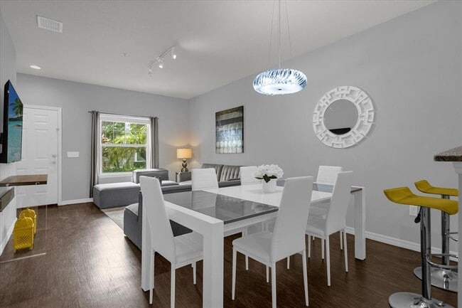 Foto del edificio - 5350 Diplomat Ct