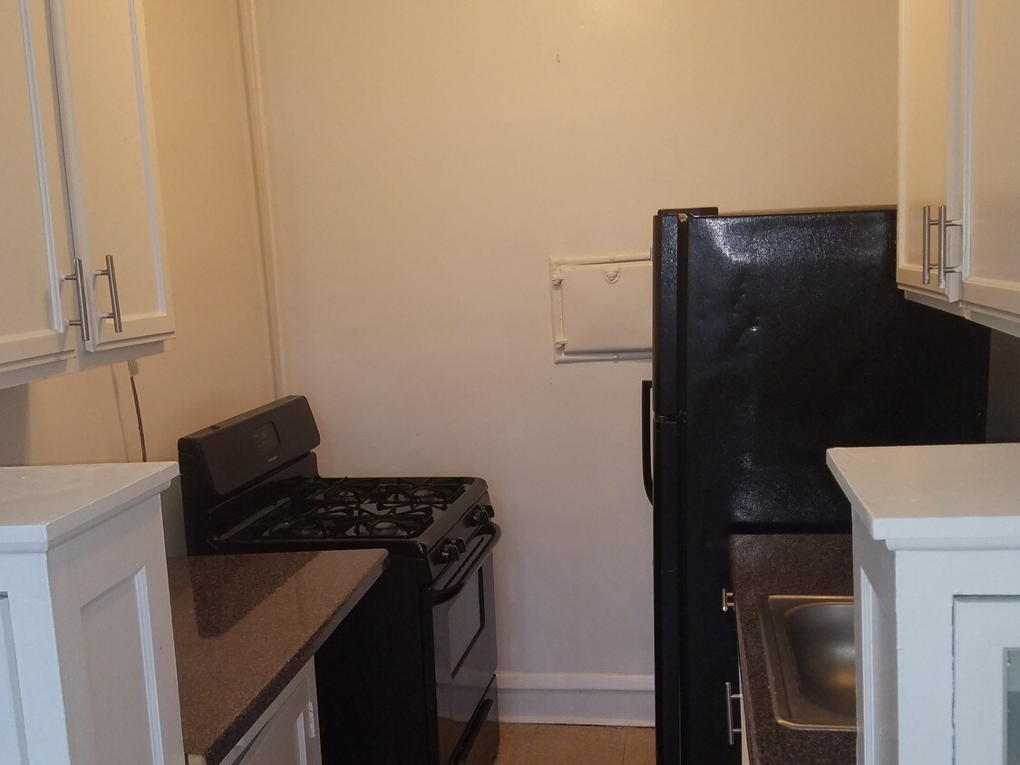 Primary Photo - 1550 W 95th St